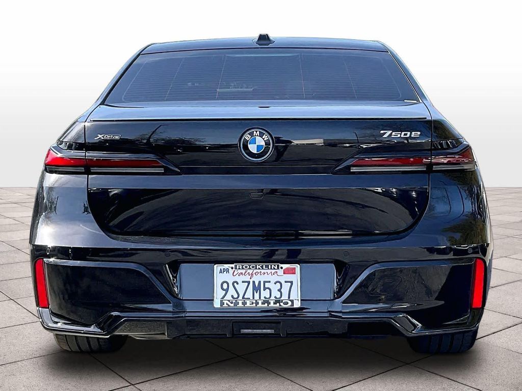 2025 BMW 750E I XDRIVE 照片 4