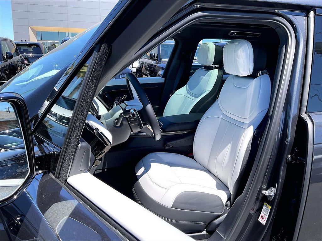 صورة مصغرة 11 لـ 2026 LAND Rover RANGE ROVER SPORT SE