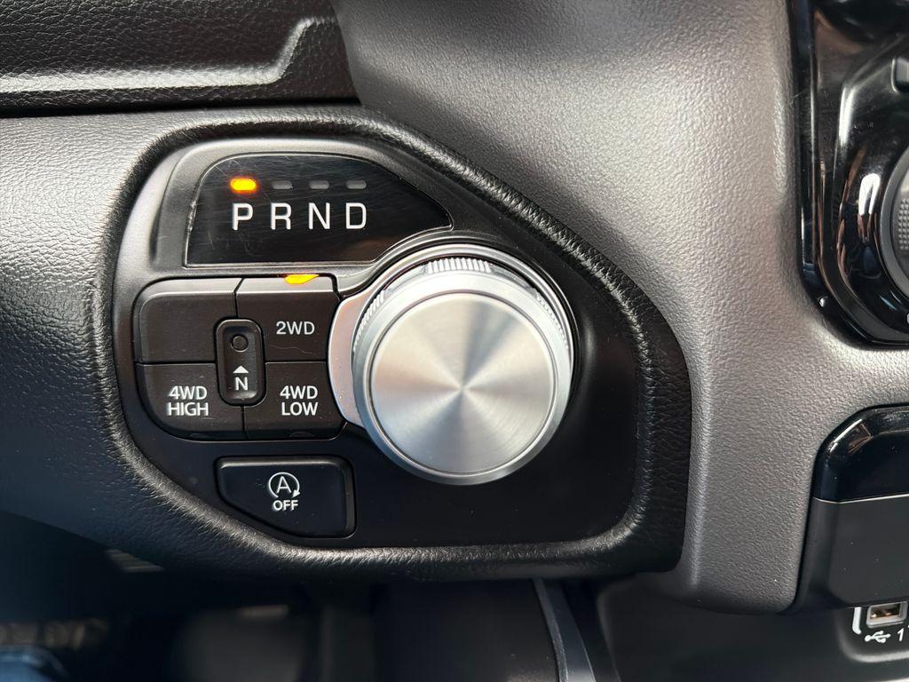 2023 RAM 1500 LARAMIE — миниатюра 29