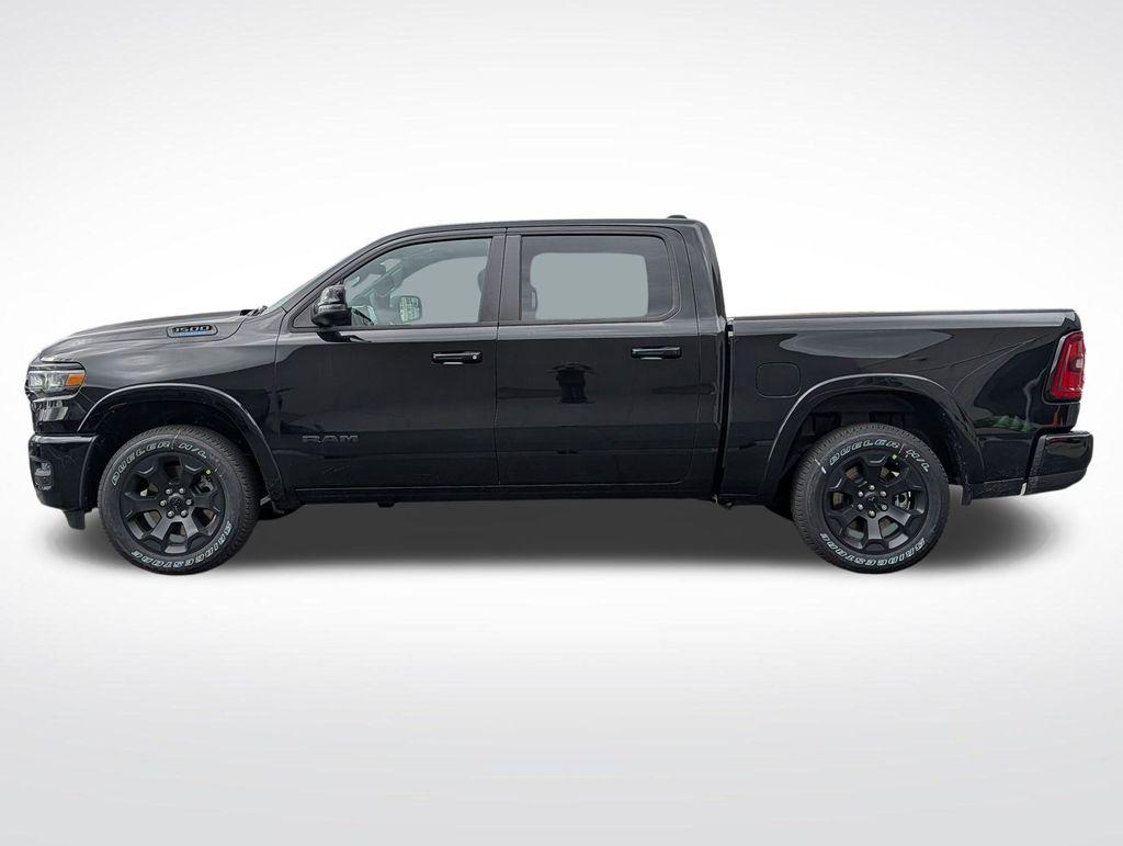 2026 RAM 1500 BIG HORN/LONE STAR — фото 3