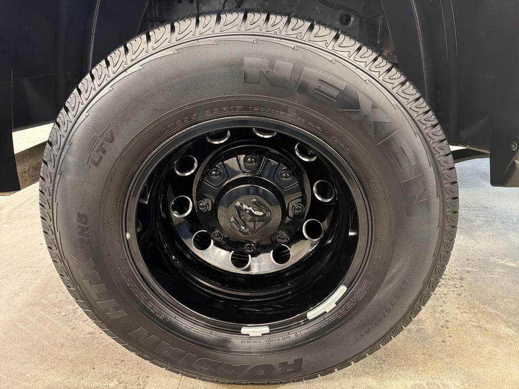 2026 RAM 3500 LARAMIE MEGA CAB 4X4 6'4' BOX — миниатюра 27