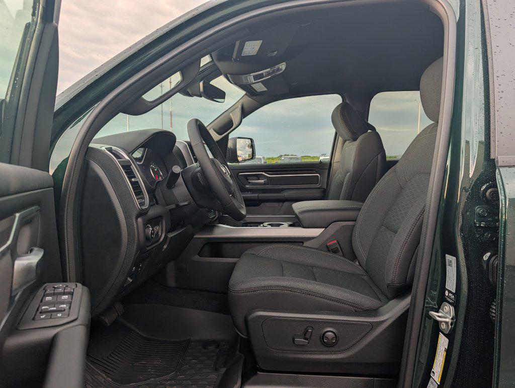 2026 RAM 1500 BIG HORN/LONE STAR — миниатюра 5