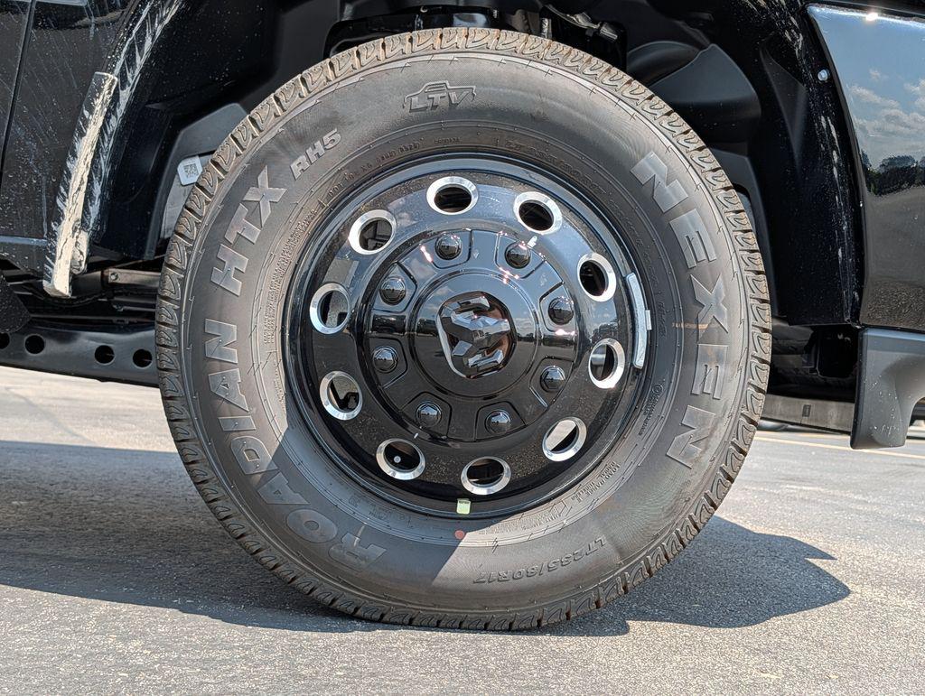 2026 RAM 3500 LARAMIE CREW CAB 4X4 8' BOX — фото 4