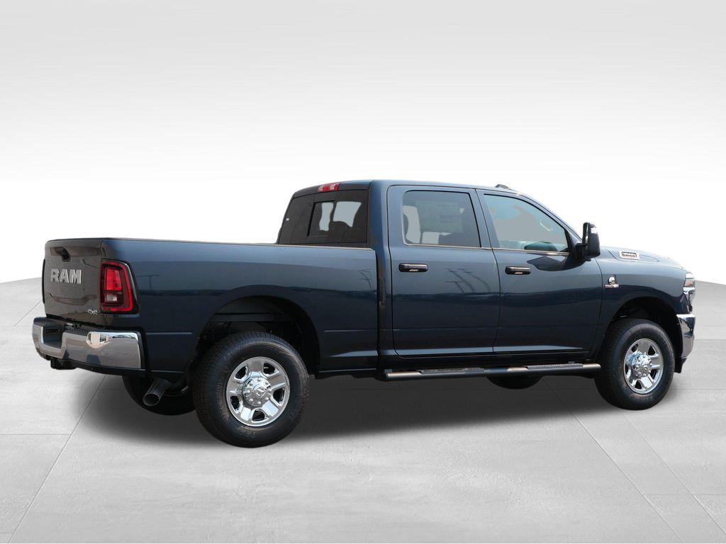 2026 RAM 3500 TRADESMAN CREW CAB 4X4 6'4' BOX photo 2