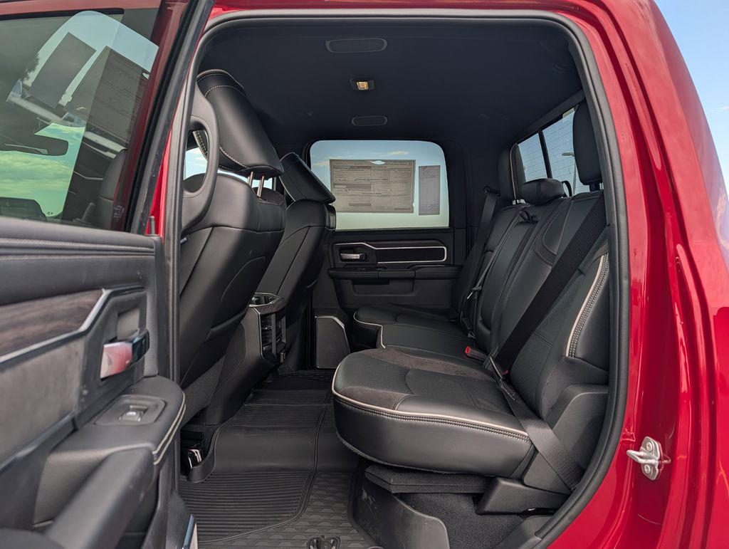 صورة 6 لـ 2026 RAM 2500 LARAMIE CREW CAB 4X4 6'4' BOX