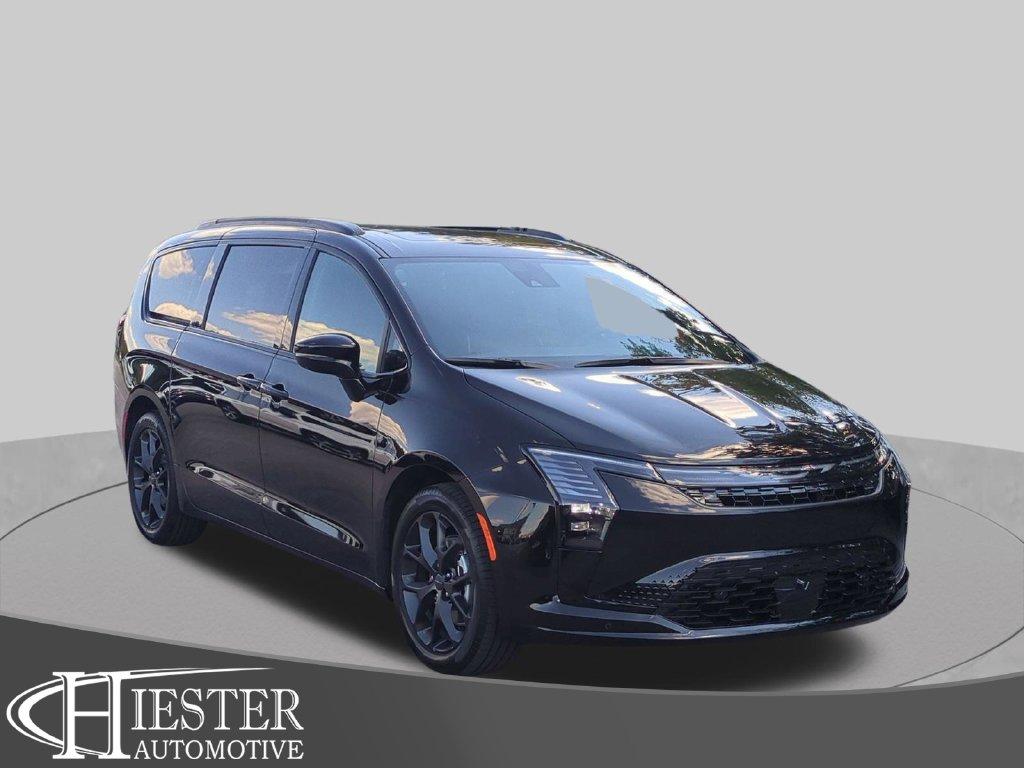 New 2027 Chrysler Pacifica LIMITED