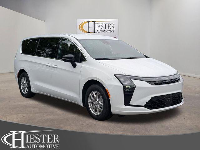 New 2027 Chrysler Pacifica SELECT