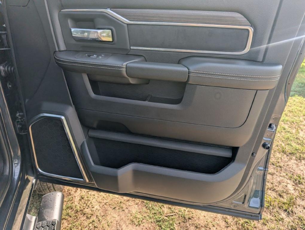 2026 RAM 3500 LARAMIE 缩略图 32