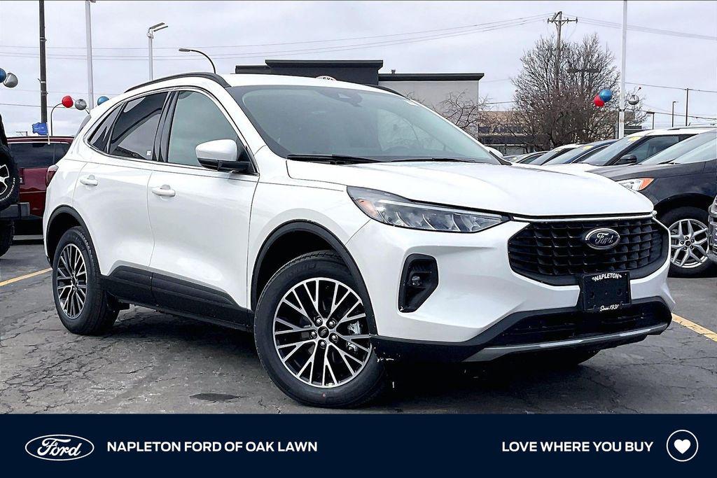 New 2026 Ford Escape PHEV SE