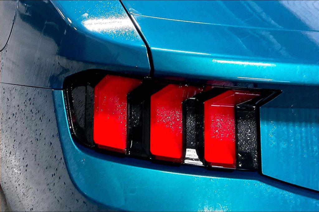 2026 FORD MUSTANG ECOBOOST PREMIUM — миниатюра 29