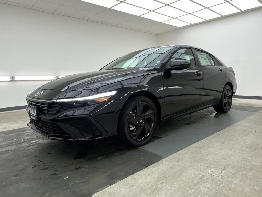 New 2026 Hyundai ELANTRA SEL Sport