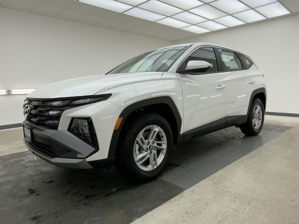 New 2026 Hyundai TUCSON SE