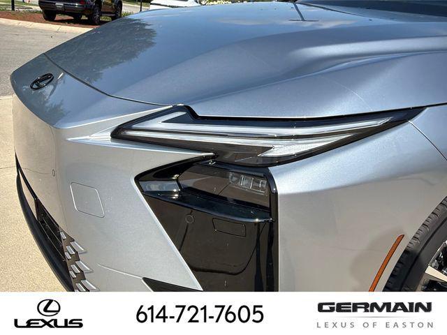 صورة مصغرة 11 لـ 2026 Lexus ES 350E PREMIUM