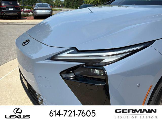 صورة 13 لـ 2026 Lexus ES 500E LUXURY AWD