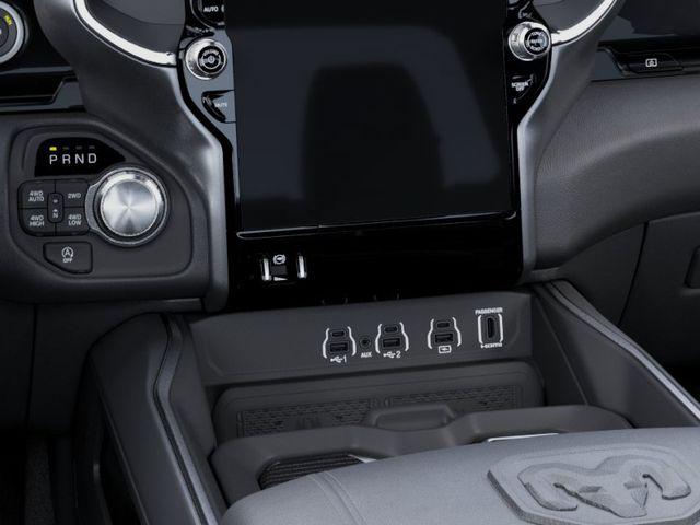 صورة مصغرة 24 لـ 2026 RAM 1500 LARAMIE