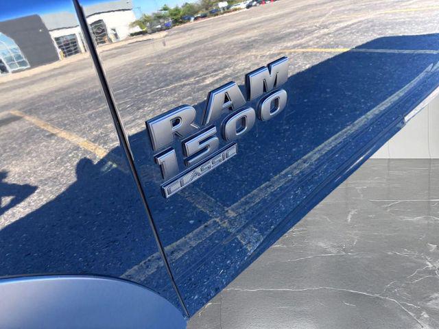 صورة 10 لـ 2022 RAM 1500 CLASSIC WARLOCK QUAD CAB 4X4 6'4' BOX