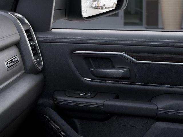 2026 RAM 1500 LARAMIE thumbnail 25