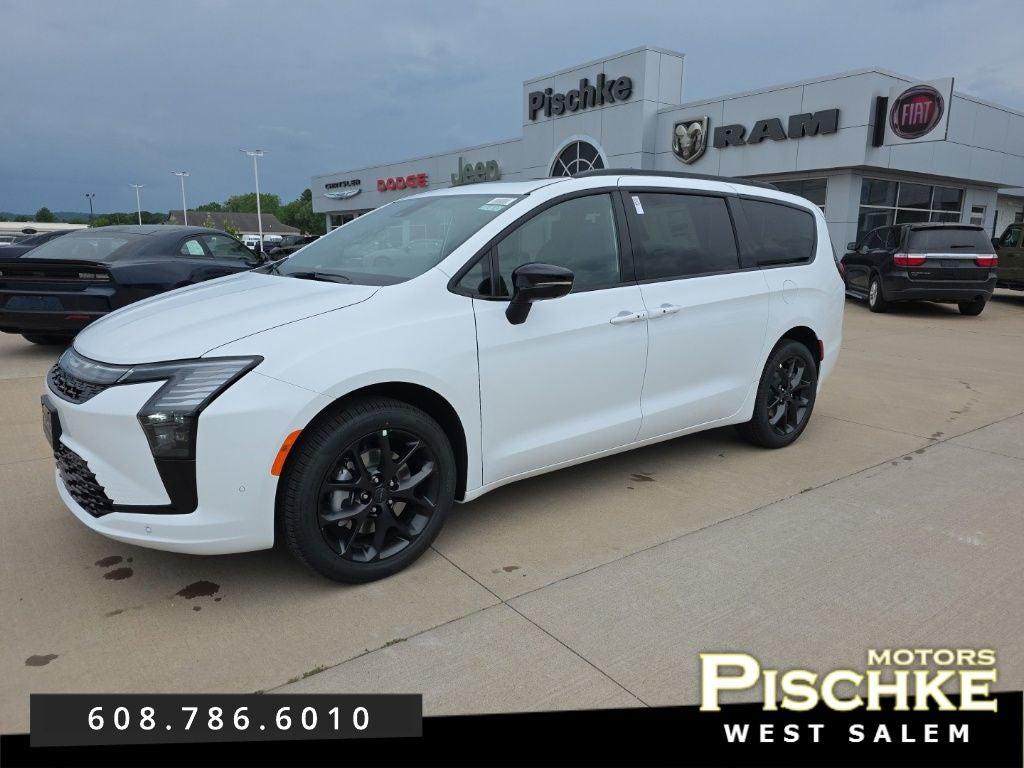 New 2027 Chrysler Pacifica Limited