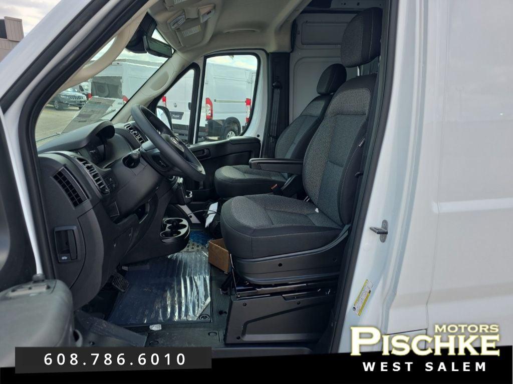 2026 RAM PROMASTER 2500 TRADESMAN — фото 4