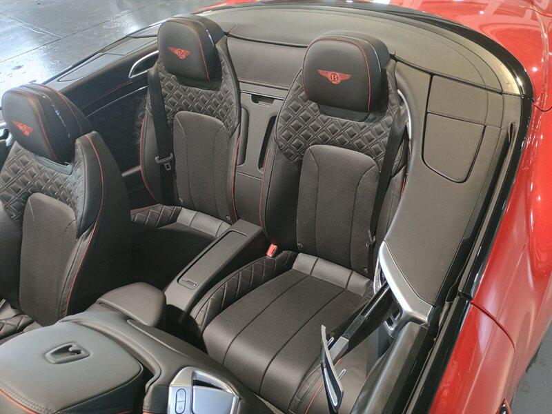 صورة مصغرة 32 لـ 2020 Bentley CONTINENTAL GT V8
