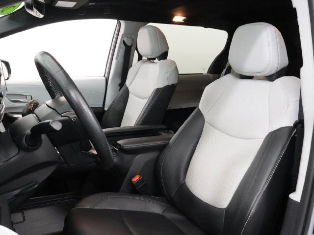 صورة مصغرة 14 لـ 2025 Toyota SIENNA XSE