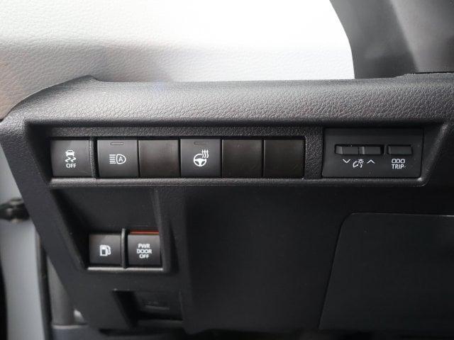 صورة مصغرة 20 لـ 2025 Toyota SIENNA XSE