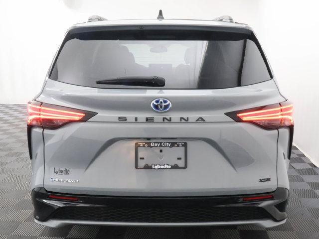 صورة 7 لـ 2025 Toyota SIENNA XSE