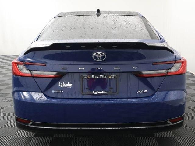 TOYOTA CAMRY - 8