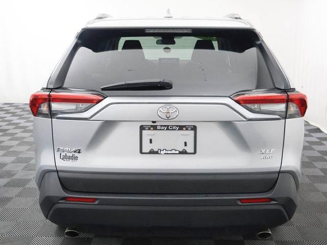 TOYOTA RAV4 - 8
