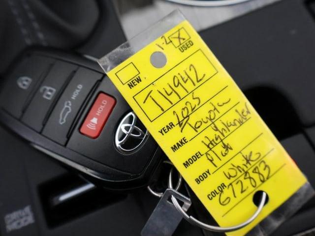 2025 Toyota HIGHLANDER HYBRID PLATINUM thumbnail 36