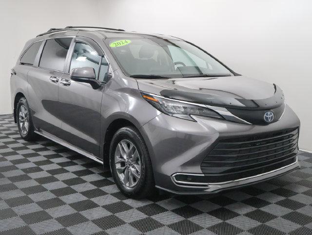 2024 Toyota SIENNA XLE — миниатюра 2