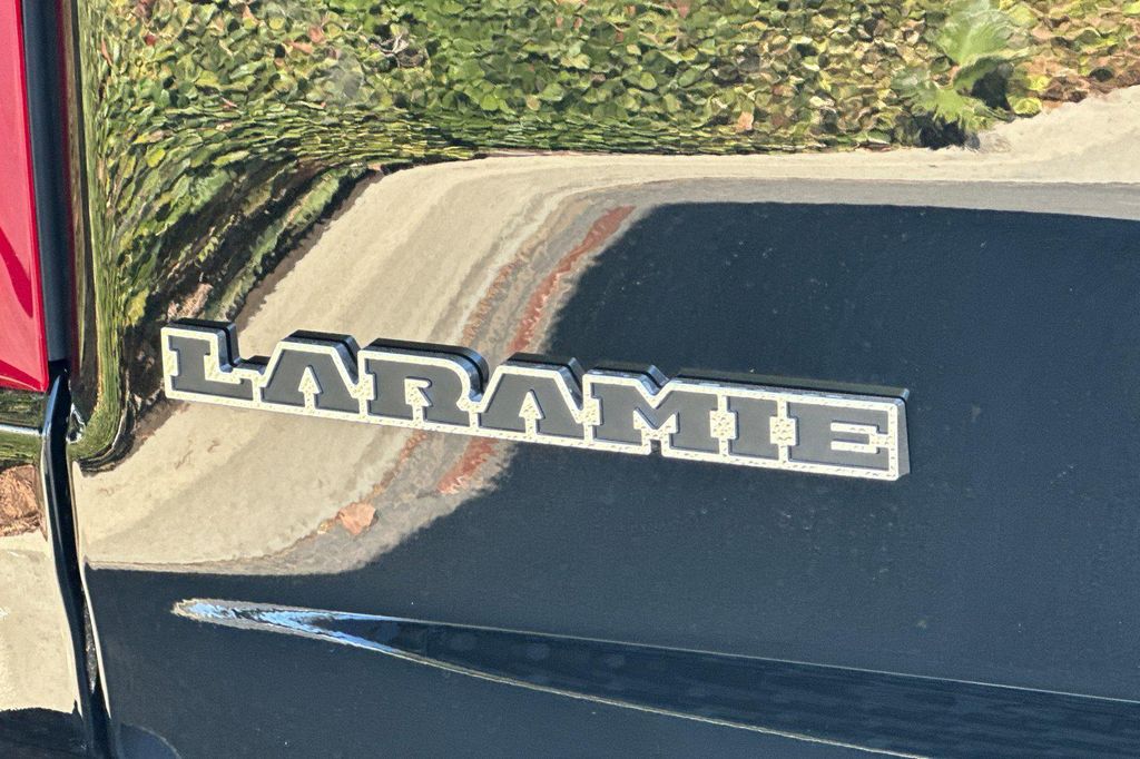 صورة مصغرة 26 لـ 2026 RAM 1500 LARAMIE
