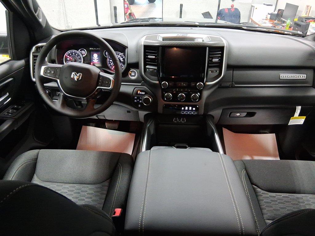 2026 RAM 1500 BIG HORN/LONE STAR — миниатюра 14