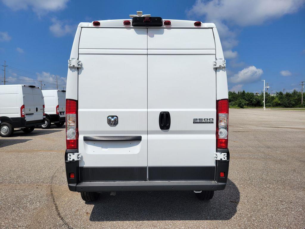 صورة 6 لـ 2026 RAM PROMASTER 2500 HIGH ROOF