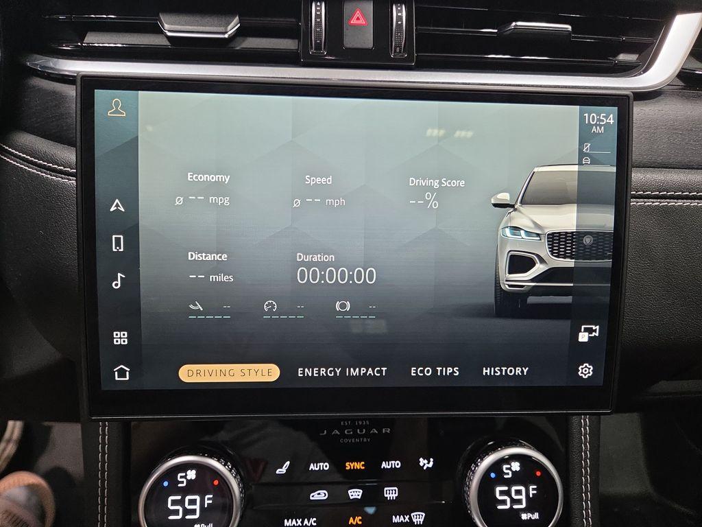 صورة مصغرة 43 لـ 2025 Jaguar F-PACE P250 R-DYNAMIC S