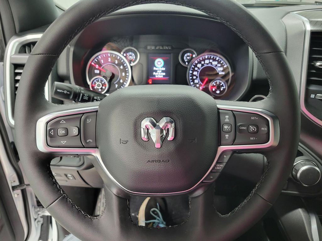 2026 RAM 1500 BIG HORN/LONE STAR — миниатюра 13
