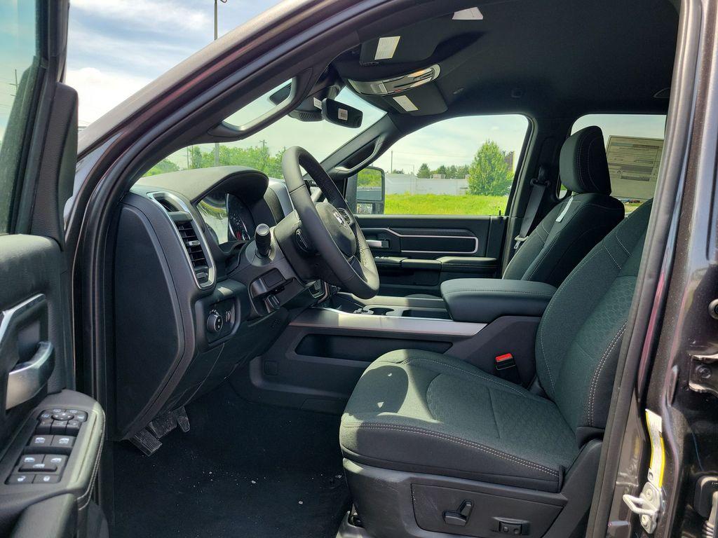 2026 RAM 3500 BIG HORN 照片 10