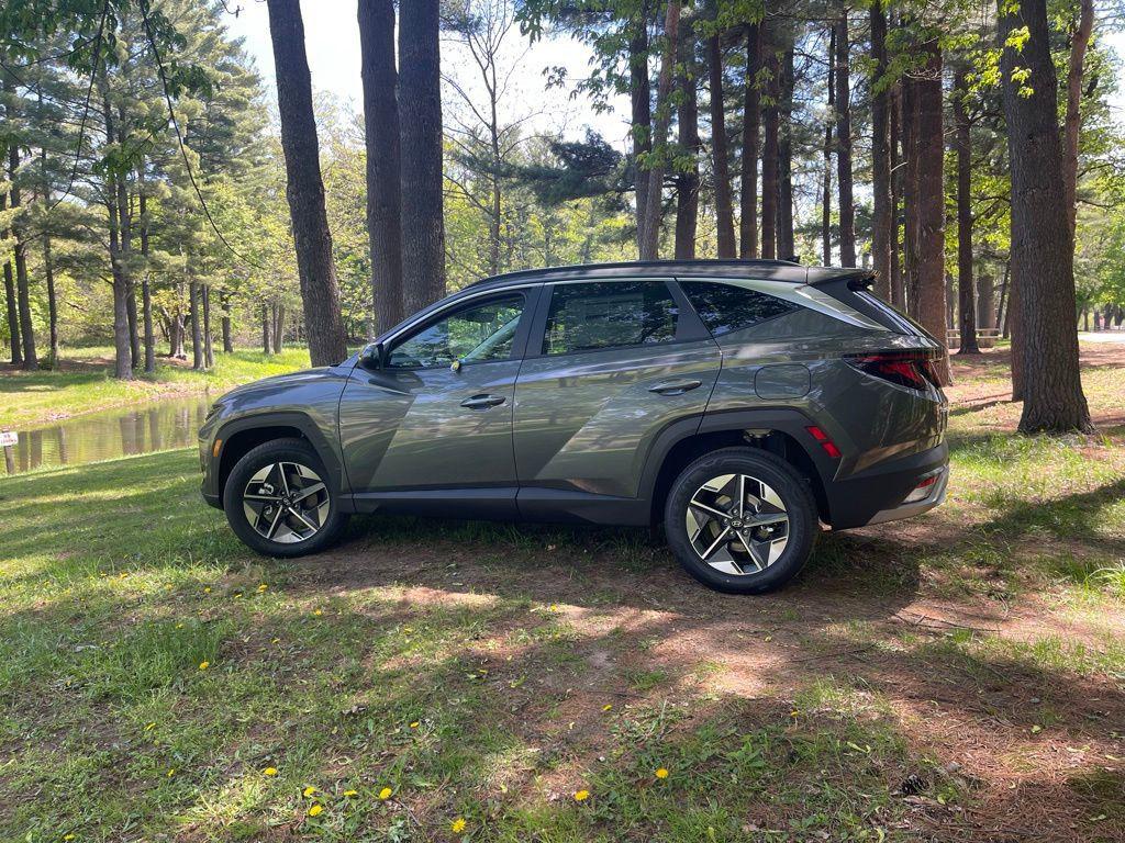 New 2026 Hyundai TUCSON Hybrid SEL