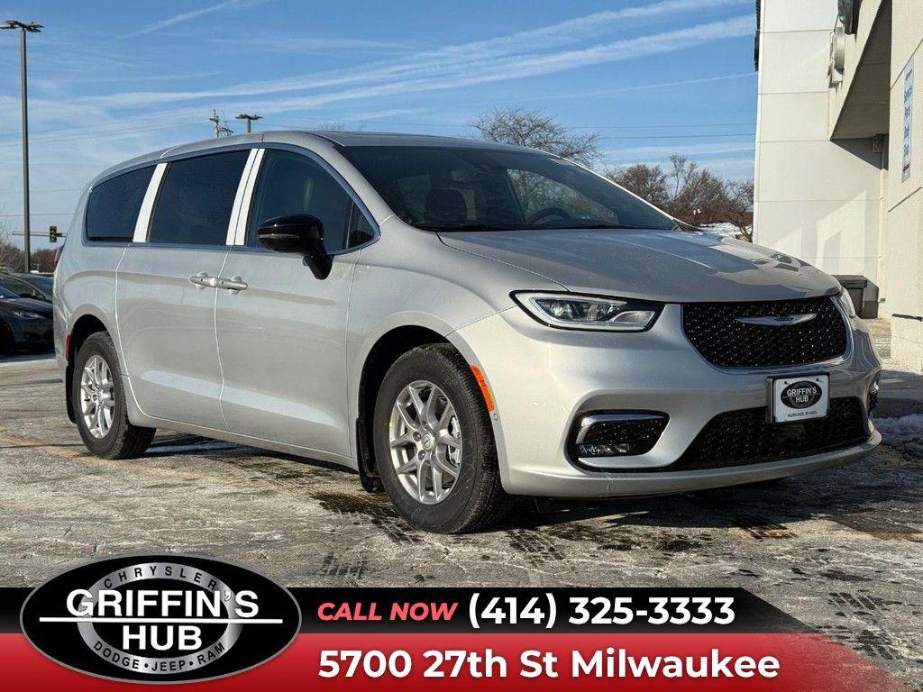 New 2026 Chrysler Pacifica L