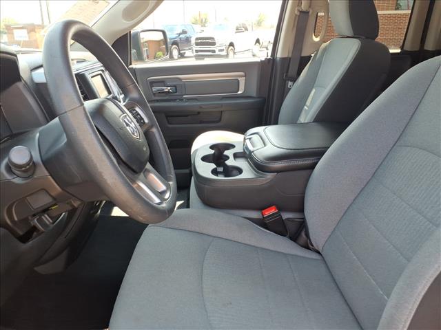 2024 RAM 1500 CLASSIC SLT — фото 8
