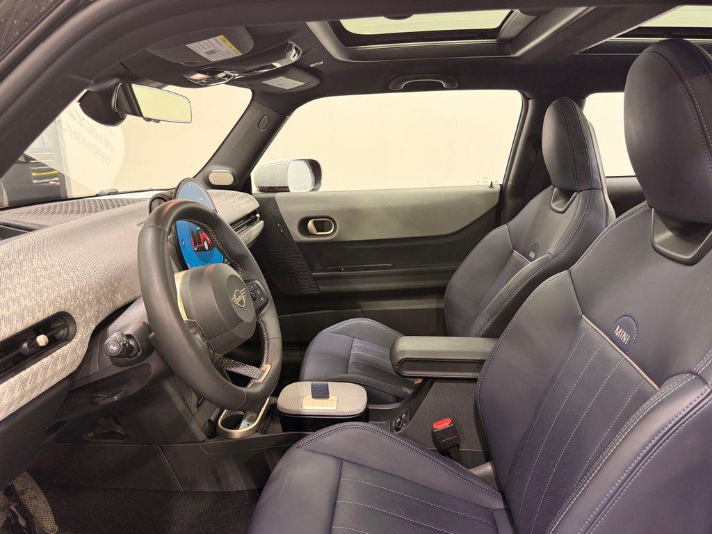 2025 MINI HARDTOP COOPER S photo 10