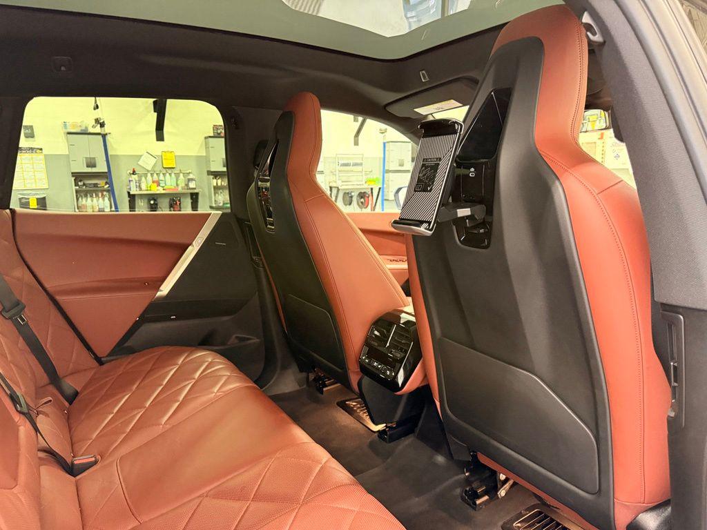 صورة مصغرة 25 لـ 2024 BMW IX XDRIVE50