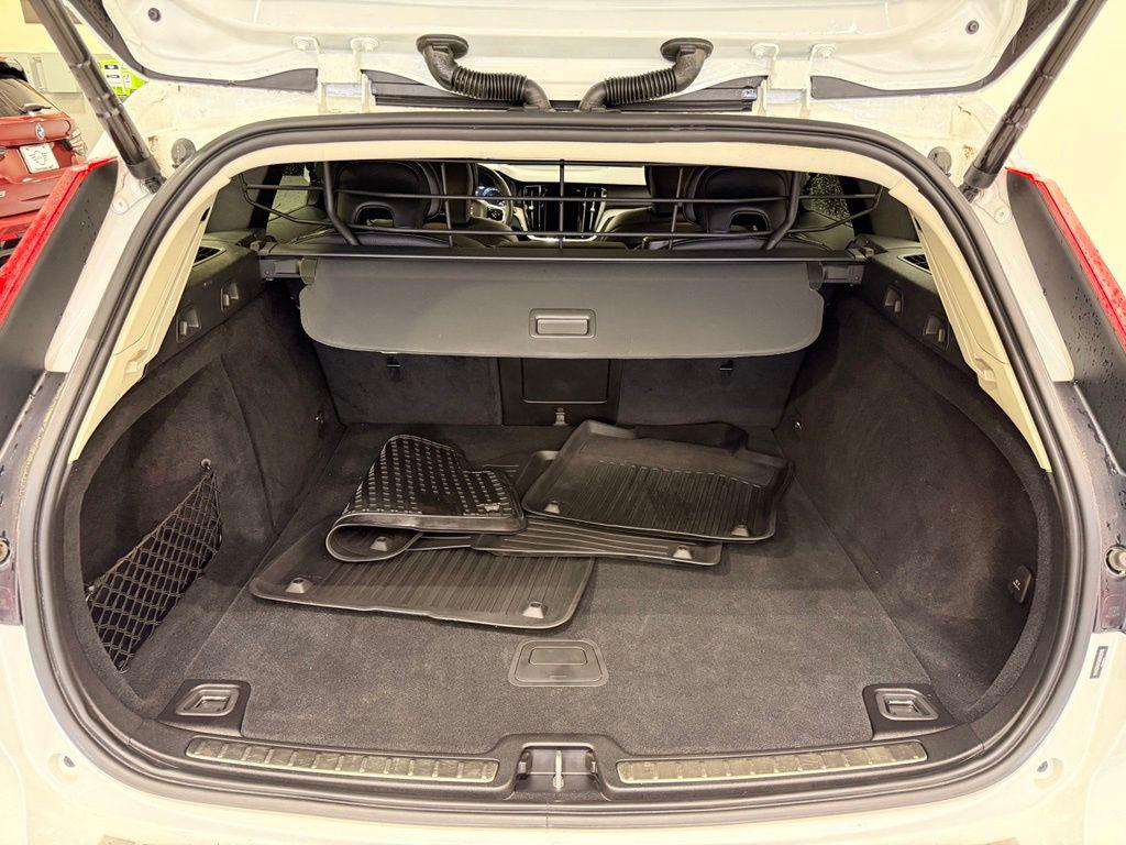 2022 Volvo V60 CROSS COUNTRY T5 — миниатюра 23