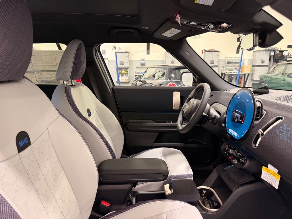 صورة مصغرة 29 لـ 2027 MINI COUNTRYMAN COOPER S ALL4