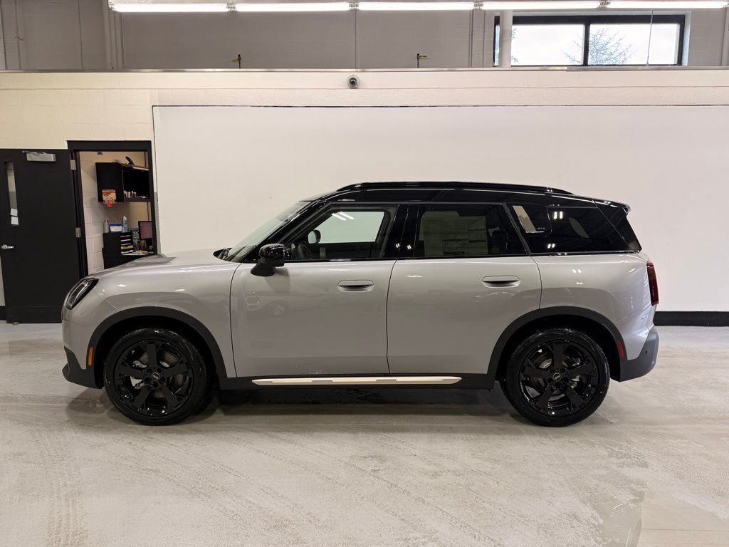 صورة 2 لـ 2027 MINI COUNTRYMAN COOPER S ALL4