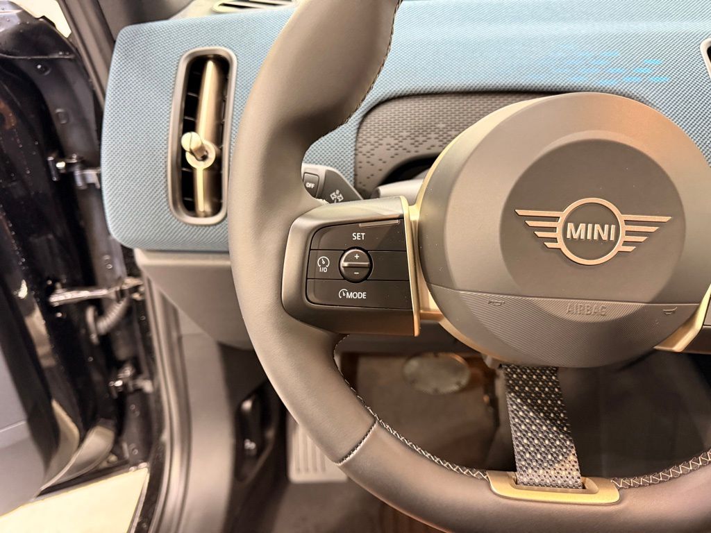 2026 MINI COUNTRYMAN COOPER S ALL4 — миниатюра 13