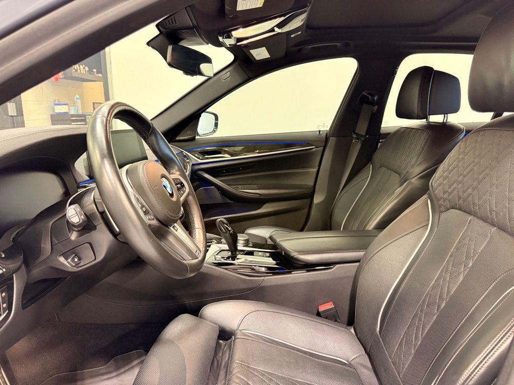 صورة 10 لـ 2020 BMW M550 I XDRIVE