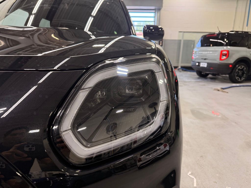 2027 MINI COUNTRYMAN COOPER S ALL4 — миниатюра 8