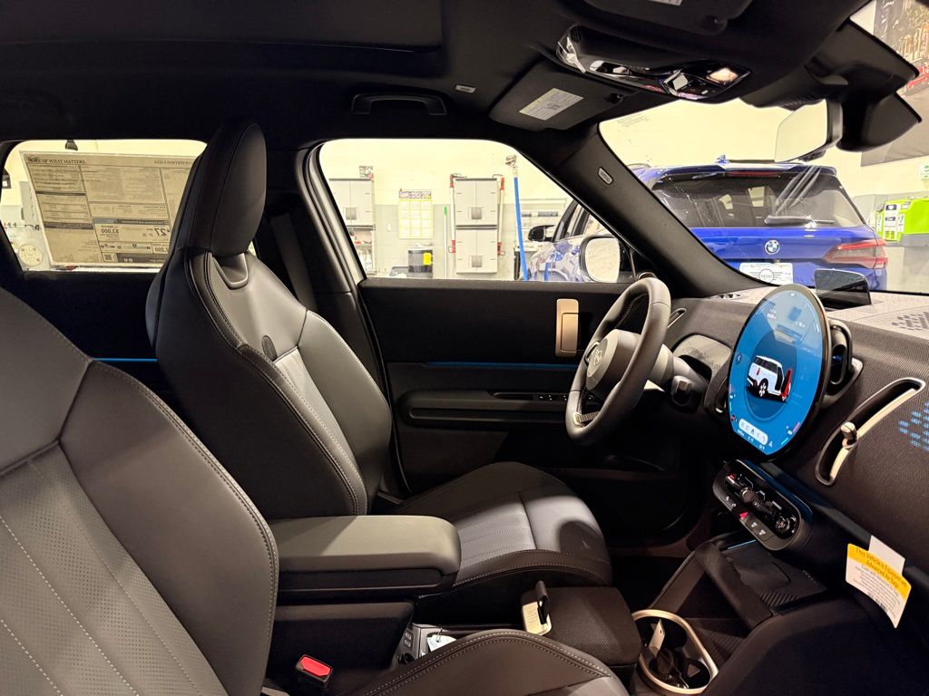 2027 MINI COUNTRYMAN COOPER S ALL4 — миниатюра 29