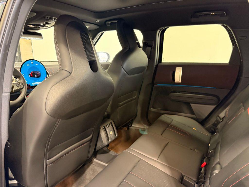 2026 MINI COUNTRYMAN COOPER S ALL4 — миниатюра 20